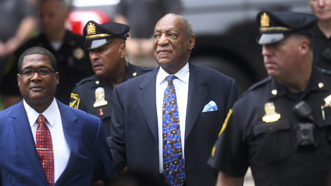 Bill Cosby arrives at the Montgomery County Courthouse