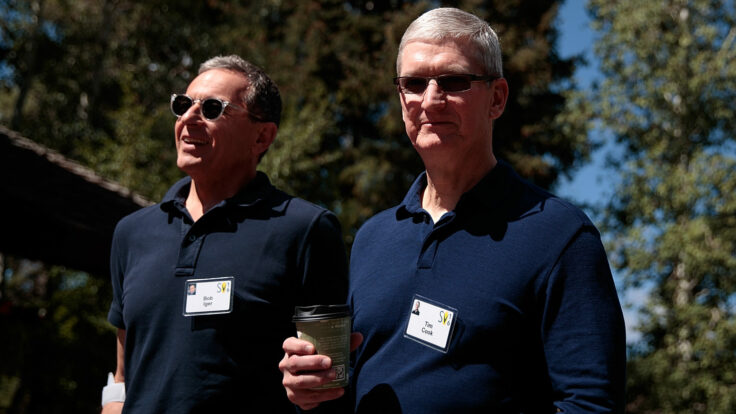 Bob Iger and Tim Cook at the Allen & Co conference in 2016.