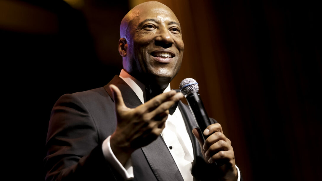 BEVERLY HILLS, CALIFORNIA - MARCH 12: Byron Allen on stage at the Byron Allen Oscar Gala at Beverly Wilshire, A Four Seasons Hotel on March 12, 2023 in Beverly Hills, California. (Photo by Greg Doherty/Getty Images for Allen Media Group / Byron Allen)