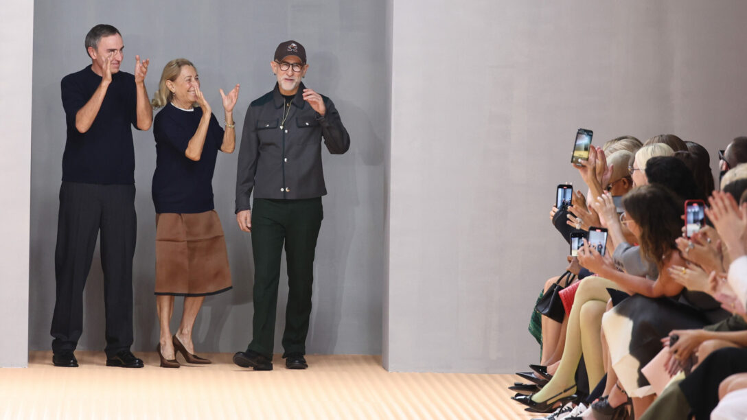 MILAN, ITALY - SEPTEMBER 21: Fashion designers Miuccia Prada, Raf Simons and Fabio Zambernardi walk the runway at the Prada fashion show during the Milan Fashion Week Womenswear Spring/Summer 2024 on September 21, 2023 in Milan, Italy. (Photo by Daniele Venturelli/WireImage)