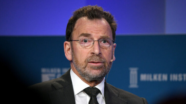Edgar Bronfman Jr. was gearing up to make a rival bid for Paramount.