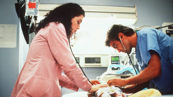 Julianna Margulies and George Clooney in "ER"