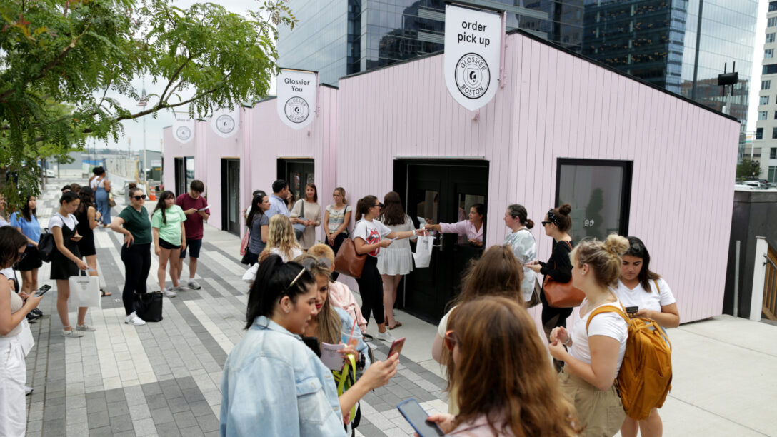 Glossier pop-up