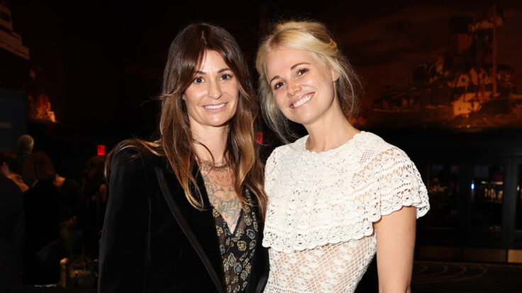 Doen Kleveland Sisters