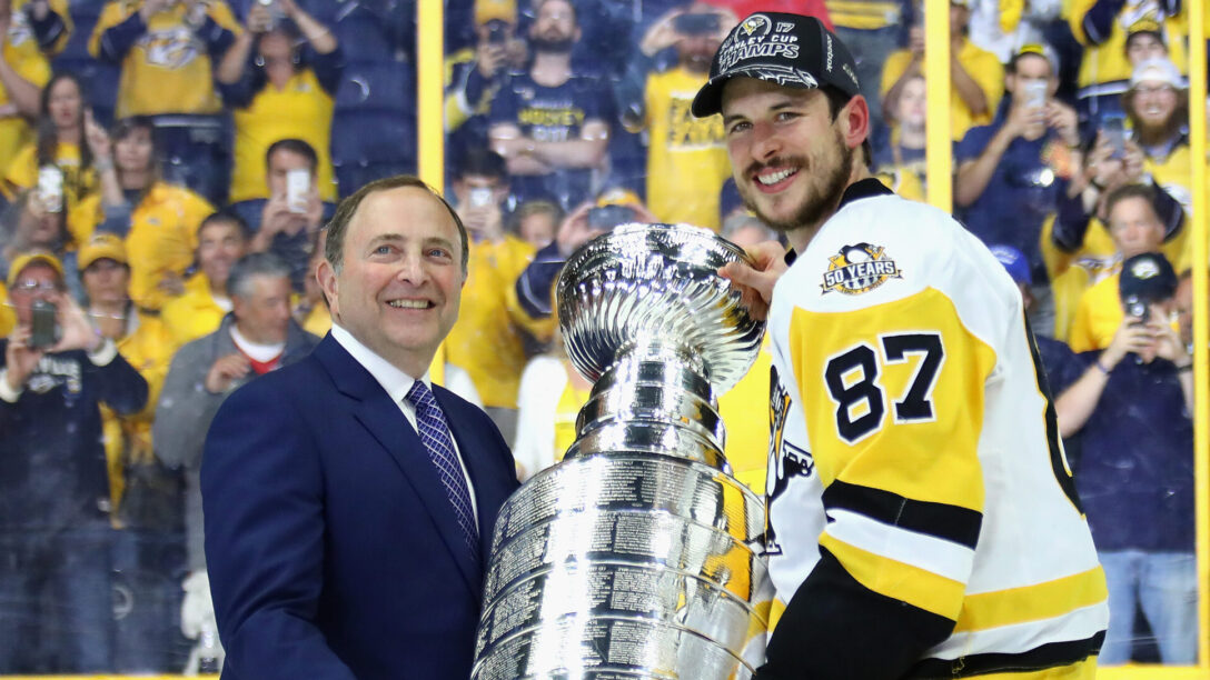 Gary Bettman sidney crosby