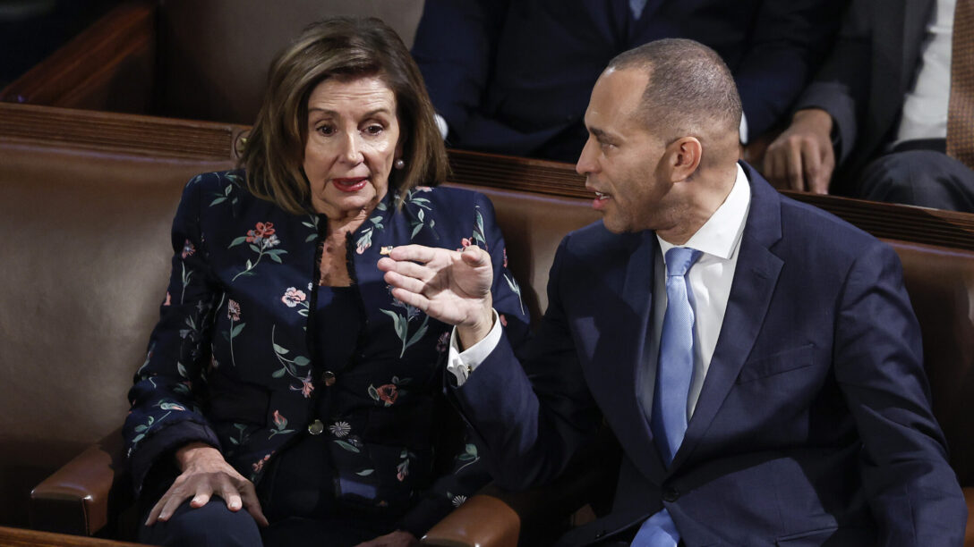 Hakeem Jeffries Nancy Pelosi