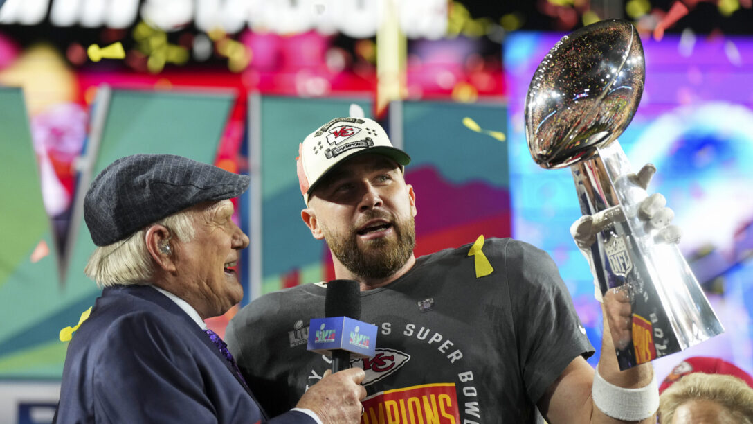 Travis Kelce, NFL